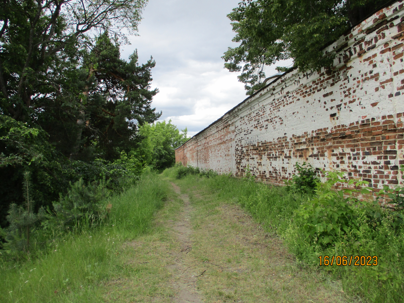 Монастырская стена. Фото 23