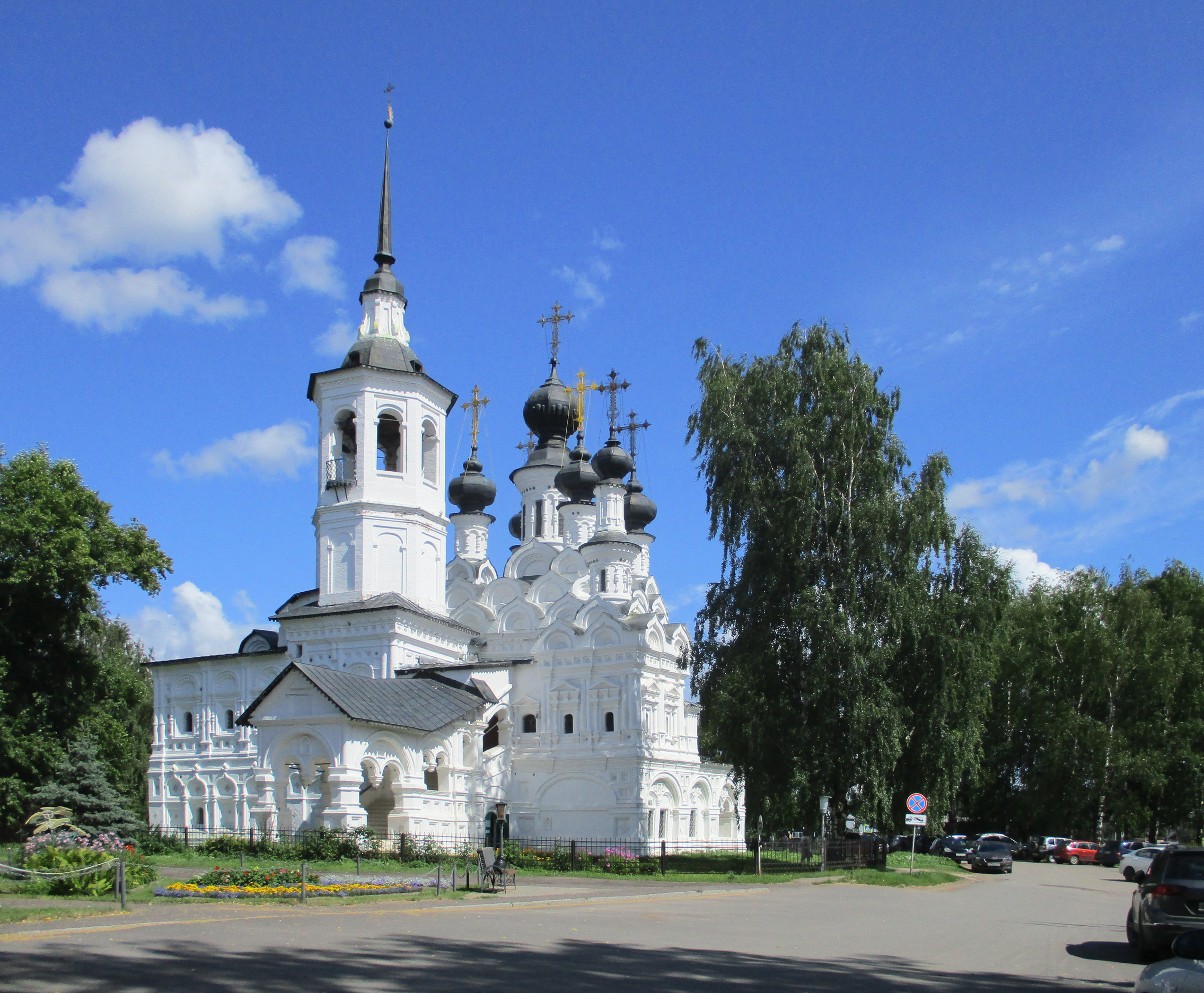 Храмы и монастыри Великого Устюга. Фото 17