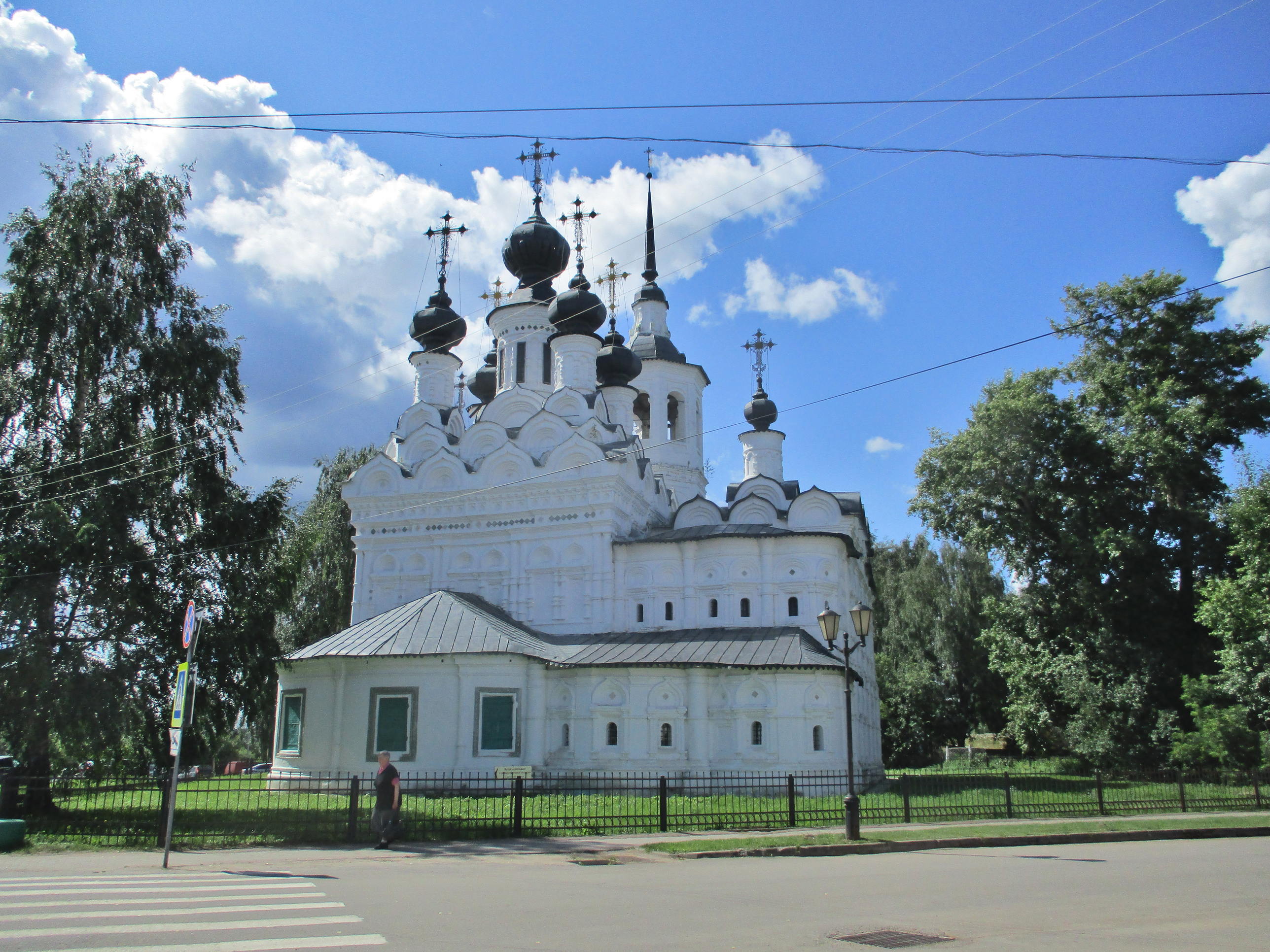 Храмы и монастыри Великого Устюга. Фото 18