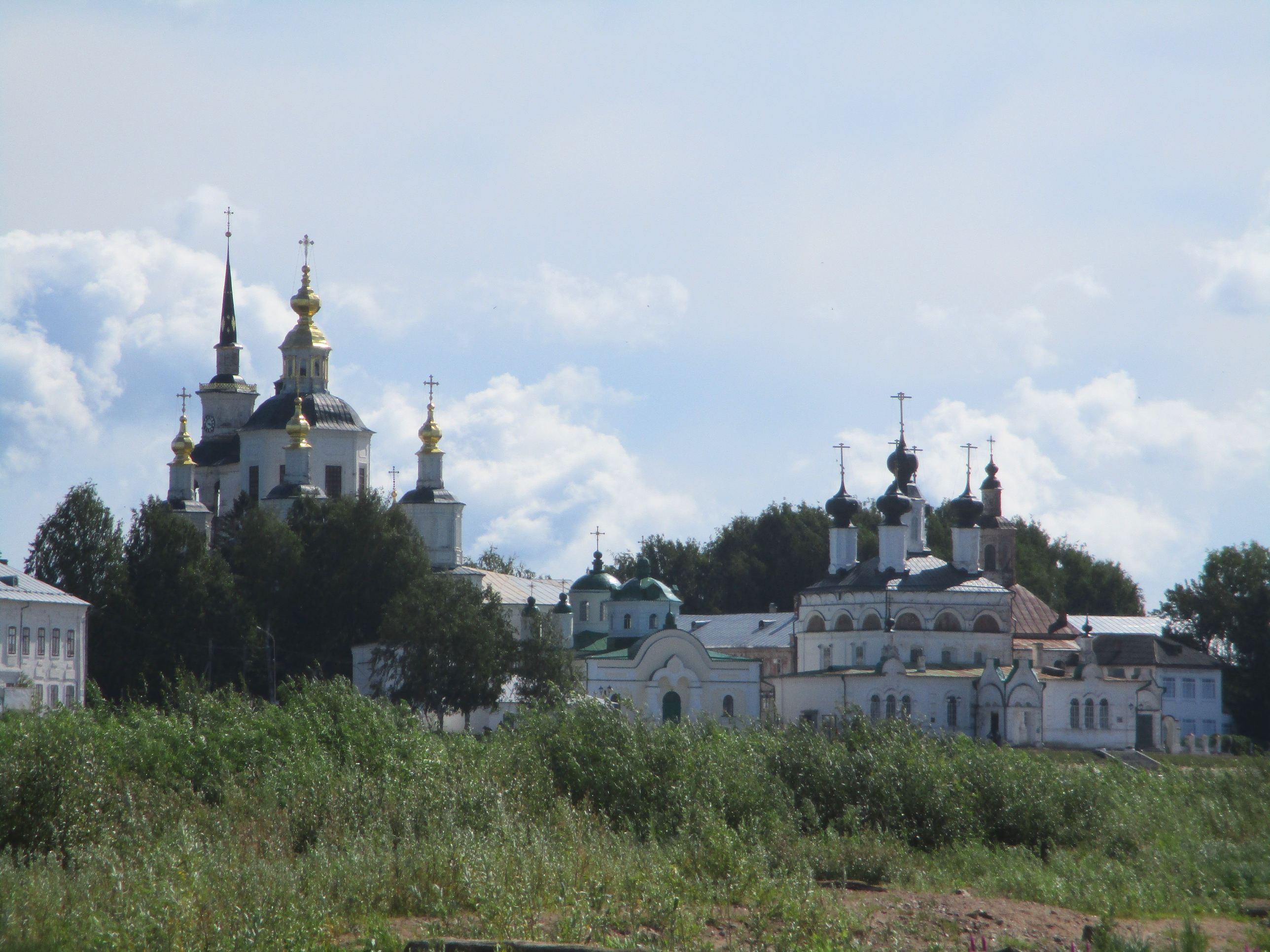 Храмы и монастыри Великого Устюга. Фото 25